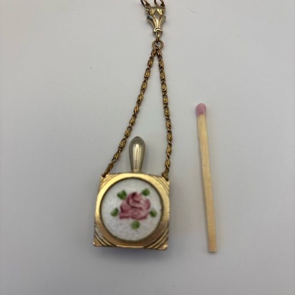 Gold Floral Perfume Flask - Picture 5 of 6